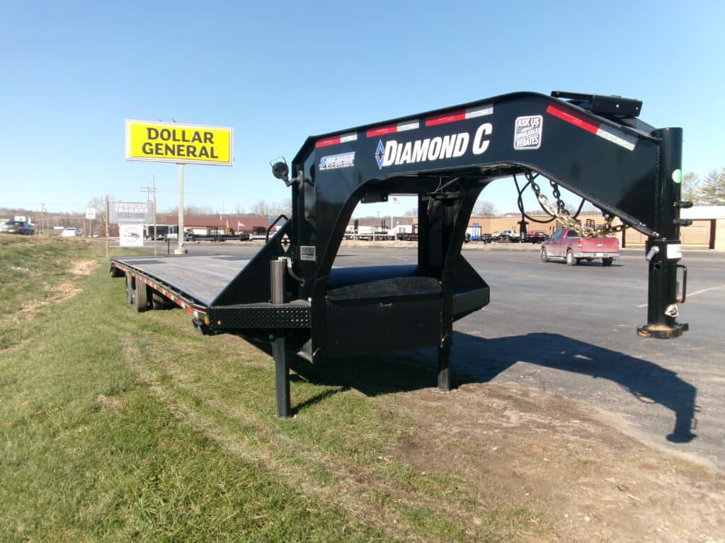 2024 Diamond C FMAX212 102"x 40' 25.9k Equipment Trailer With MAX Ramps Stock #275652 Gooseneck Trailers - Spencer Trailers