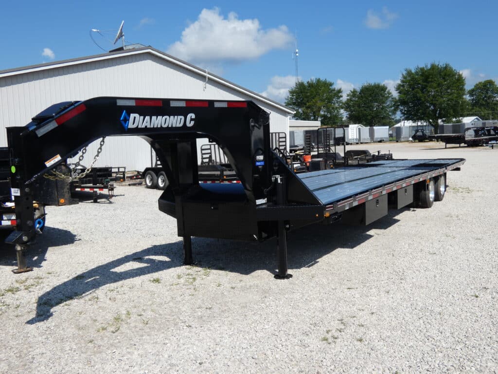 2025 Diamond C FMAX212 HDT 102"x 35' 25.9k Hydraulic Dovetail Equipment Trailer Stock With Aluma-Trax Flooring Stock #302919 Goose Neck Trailers -...