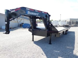 2026 Diamond C FMAX212 HDT 102"x 32' 25.9k Hydraulic Dovetail Equipment Trailer Stock #304993 Gooseneck Trailer - Spencer Trailers