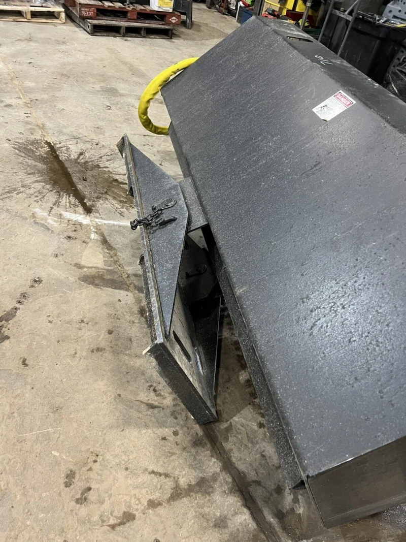 72" skid steer sweeper MS Attachments NEW - Image 3