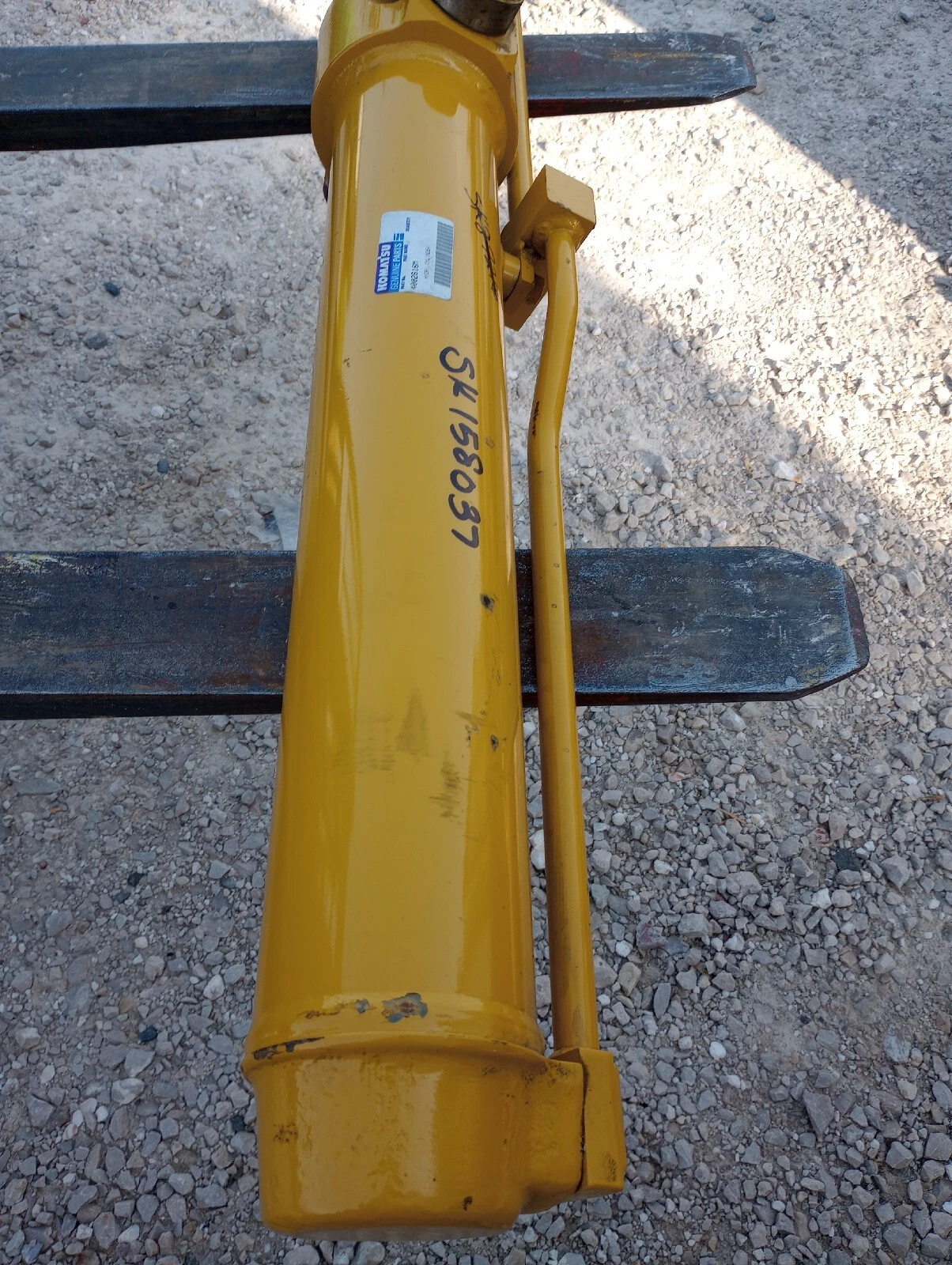 Komatsu Hydraulic Cylinder 4002816M Ships To Commercial Address Only New - Image 3