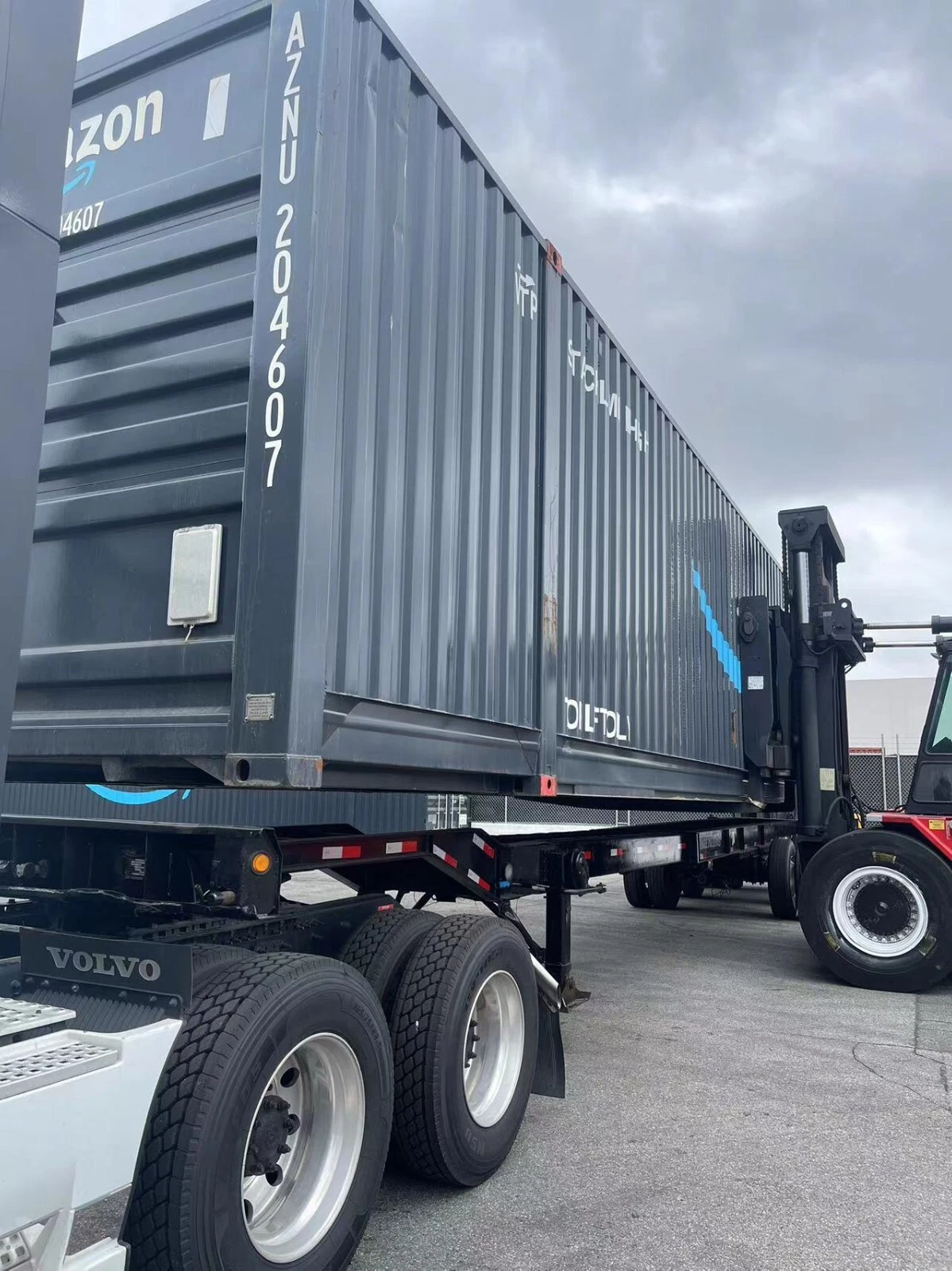 53ft High Cube New 'Multi-Trip' Shipping Containers - Image 7