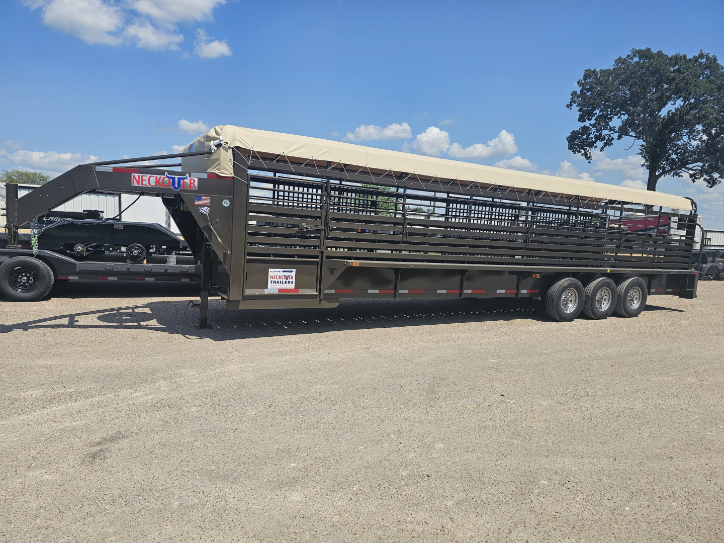 2025 Neckover 32'X6'8" Stock / Stock Combo Trailer