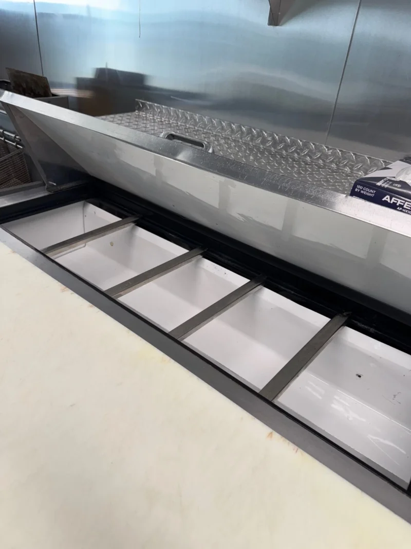 Used food truck - Image 12