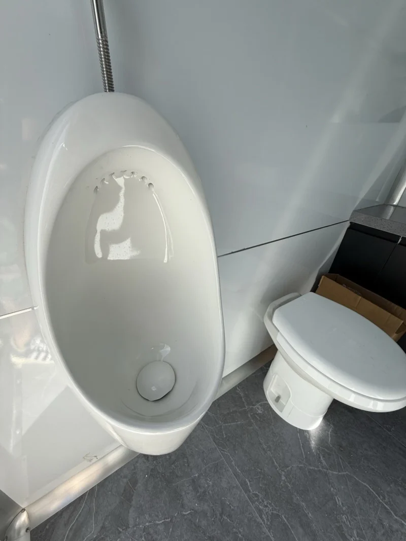 4-Stall Luxury Restroom Trailer - Image 16