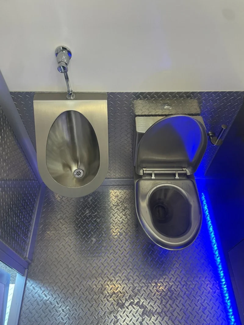 New luxury Restroom Trailer, Trailer Manufacturers, Mobile Bathroom Porta potty - Image 5