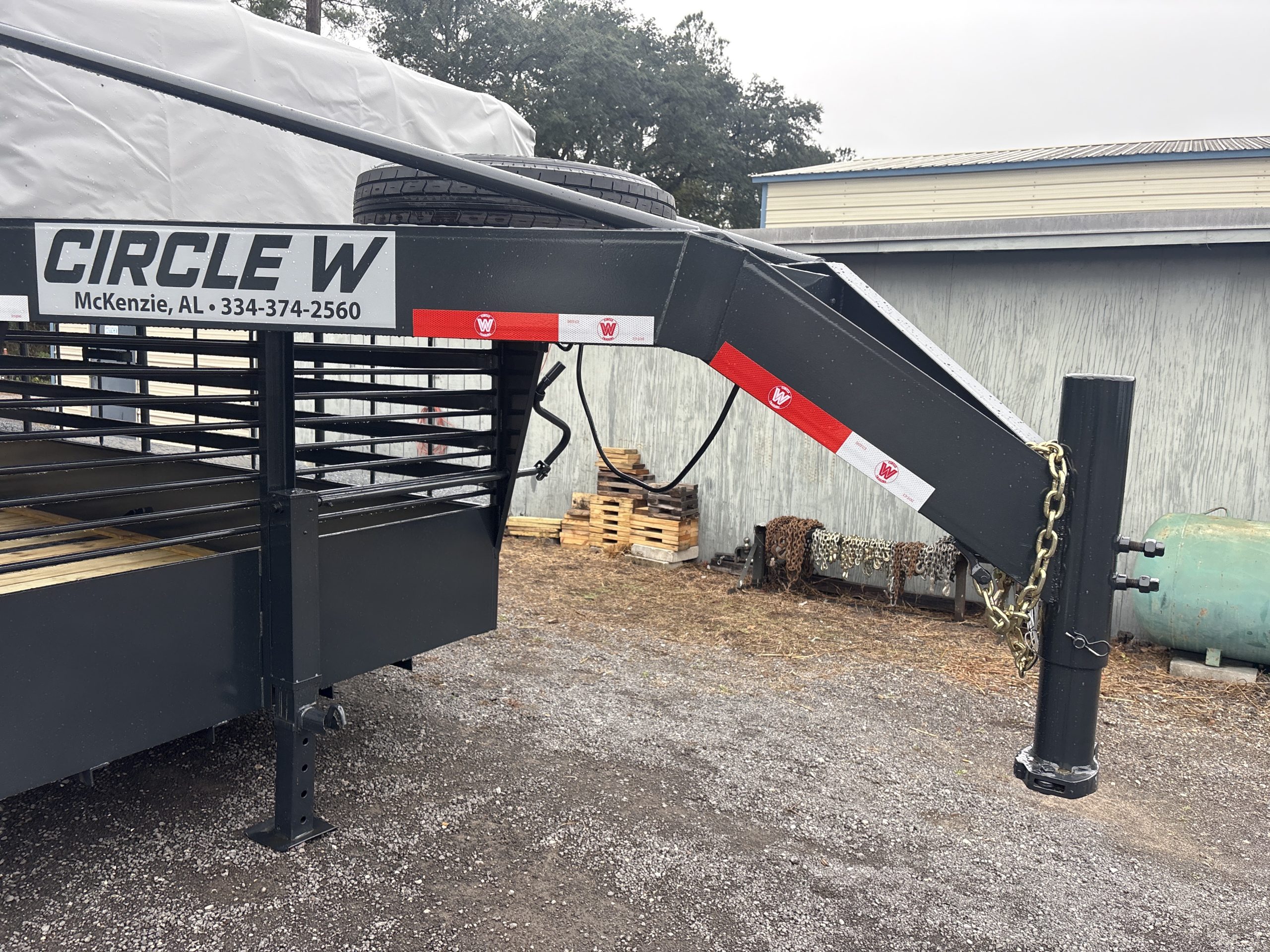New 2026 Circle W 6.5 x 24 Gooseneck Livestock Trailer 14k GVWR - Image 6