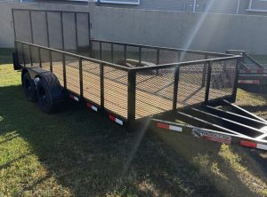 Predator Eagle7′ x 16′ x 2′ Mesh Sides Utility T/A with Ramp